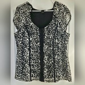Lane Bryant Stylish Black and White Print Women's Top